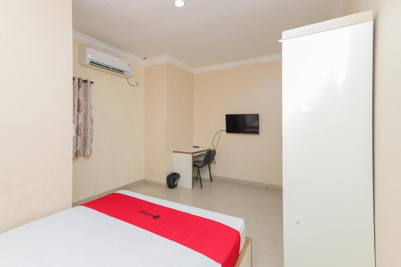 Hotel Reddoorz Syariah Near Stasiun Karet Jakarta Exterior foto